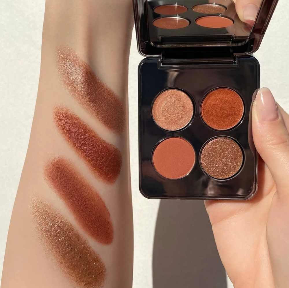 2/$80 RÓEN Eyes on Me Eyeshadow Palette